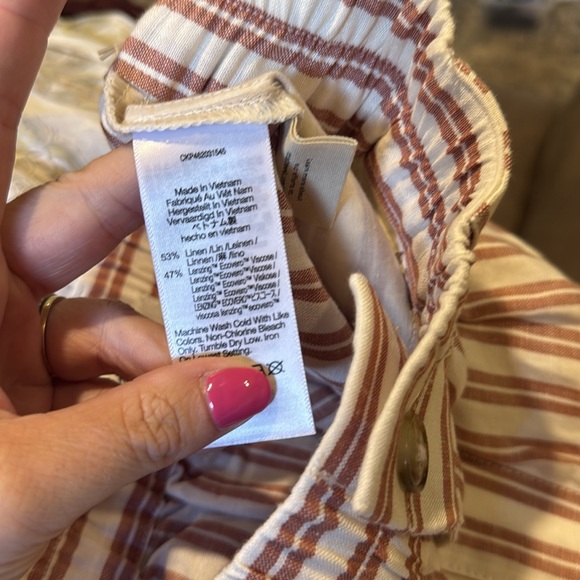 Madewell linen blend curved hem shorts, small - Picture 7 of 7